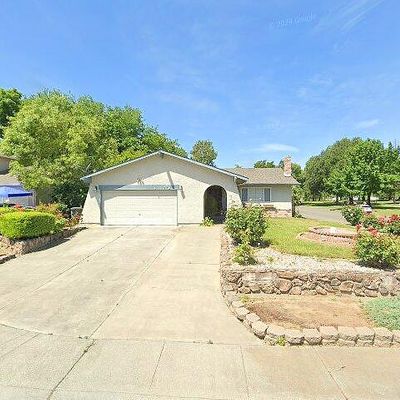 795 Michele Ct, Dixon, CA 95620