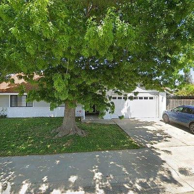 799 Rachel Dr, Galt, CA 95632