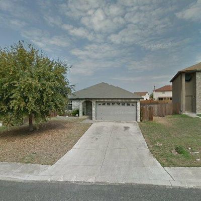 8015 Chestnut Gate Dr, Converse, TX 78109