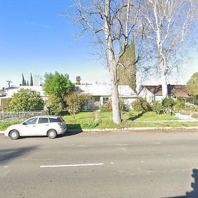 8033 Lindley Ave, Reseda, CA 91335