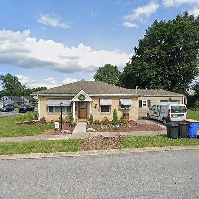 816 N Pine St, Middletown, PA 17057