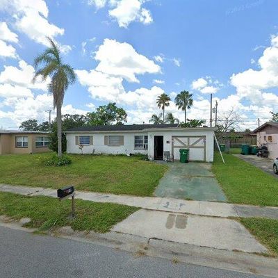 819 Almond Blvd, Melbourne, FL 32901