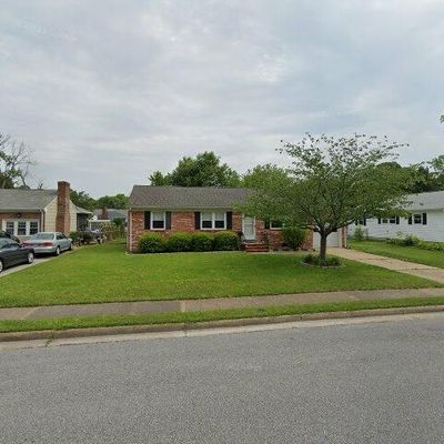 82 Fort Worth St, Hampton, VA 23669