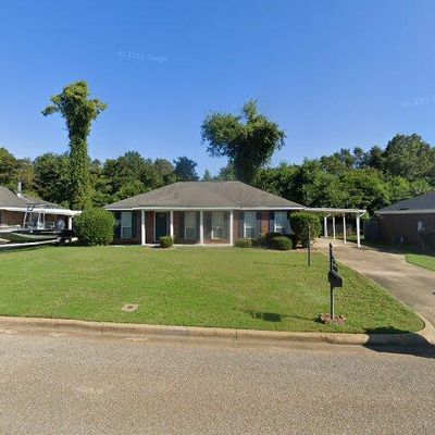 829 Joan Ln, Prattville, AL 36067