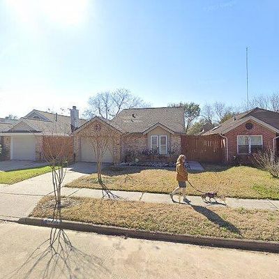 8331 Cienna Dr, Houston, TX 77040