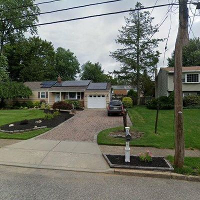 836 Royal Ln, Toms River, NJ 08753