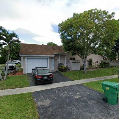 7315 Nw 48 Th St, Lauderhill, FL 33319