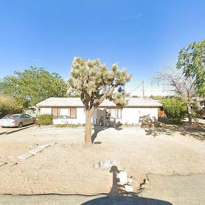 7537 Fox Trl, Yucca Valley, CA 92284