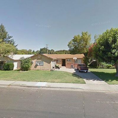 765 Robinson Dr, Merced, CA 95340