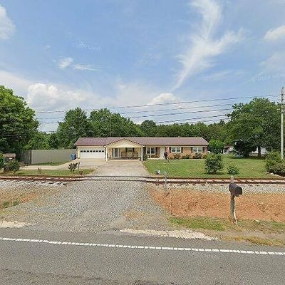 7855 Nc Hwy 90 E, Stony Point, NC 28678