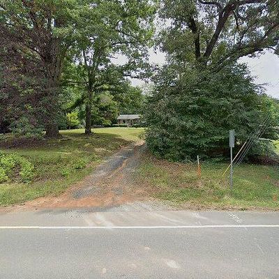 953 Nc Highway 22 N, Ramseur, NC 27248