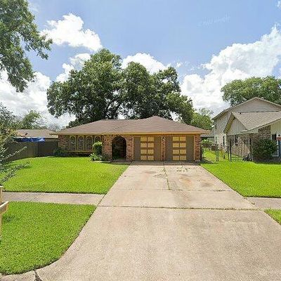 9743 Hillis St, Houston, TX 77078