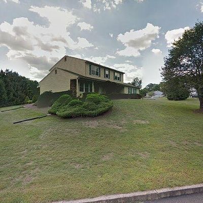 980 Crimson Ln, Pottstown, PA 19464