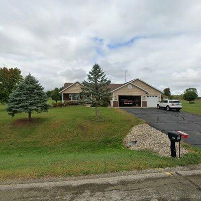 N6763 Hunter Dr, Pardeeville, WI 53954