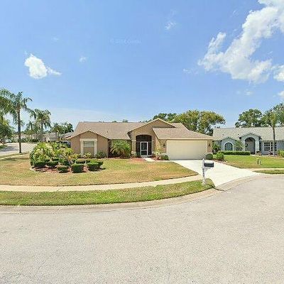 8949 Bay Pointe Ct, Hudson, FL 34667