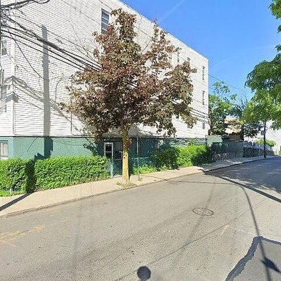 1 Alder St, Yonkers, NY 10701