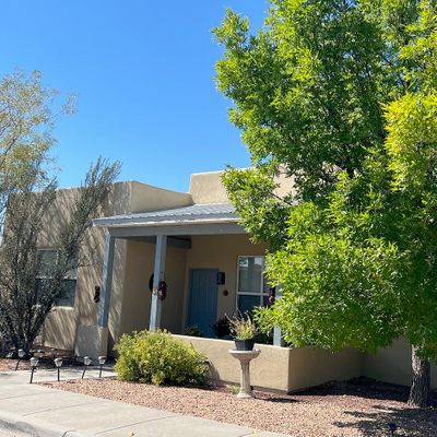 1 Darlene Ct, Santa Fe, NM 87508