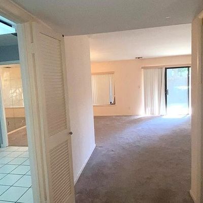 1 High Stepper Ct #105, Pikesville, MD 21208