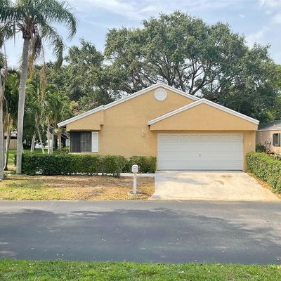 1 W Chesterfield Dr, Boynton Beach, FL 33426