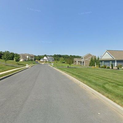 1 Willow Creek Ln, Hummelstown, PA 17036