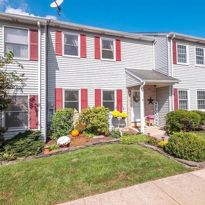 10 Fort Lee Ct, Easton, PA 18040