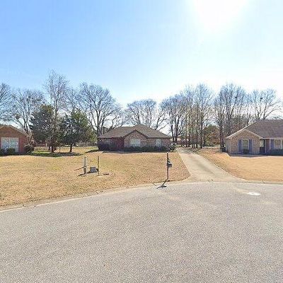 100 Silvercrest Dr, Elmore, AL 36025