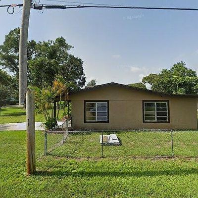 1001 Tortugas Ave, Fort Pierce, FL 34982