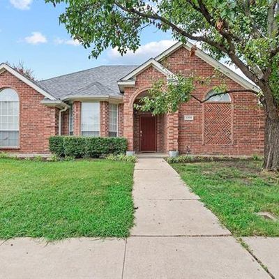 1004 Columbia Dr, Lewisville, TX 75067