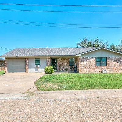 1007 Avenue D, Ballinger, TX 76821