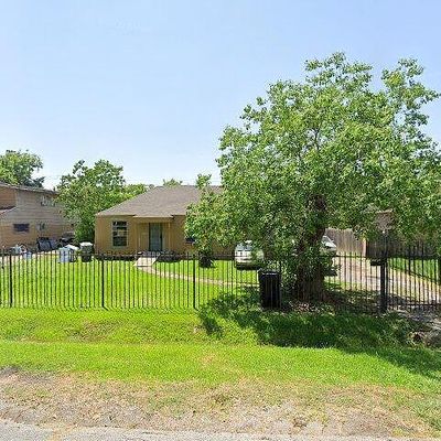 1008 Danube St, Houston, TX 77051