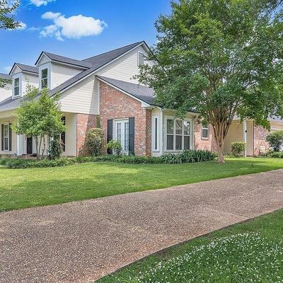 101 Prestwick Cir, Bossier City, LA 71111