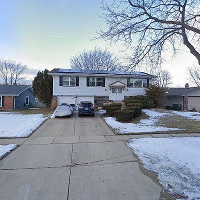 1010 Rosedale Ln, Hoffman Estates, IL 60169