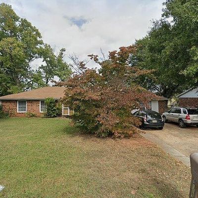 1011 Hemlock St, Tuscumbia, AL 35674