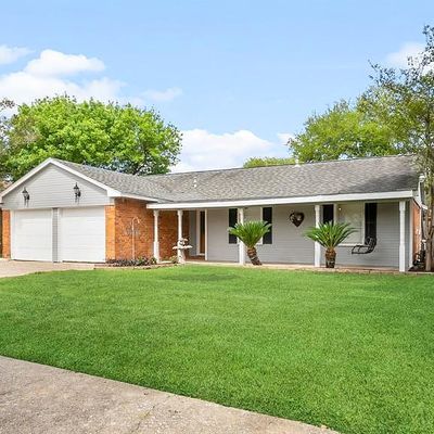 10111 Stonemont Rd, La Porte, TX 77571