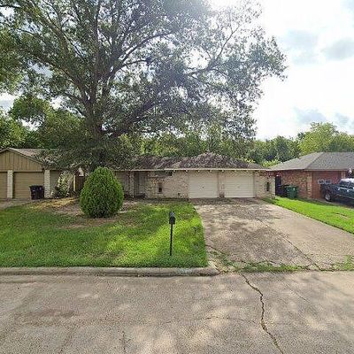 10126 Pine Moss Dr, Houston, TX 77040