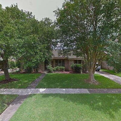 10130 Sagedale Dr, Houston, TX 77089