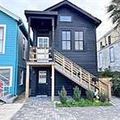 1015 Sealy St, Galveston, TX 77550