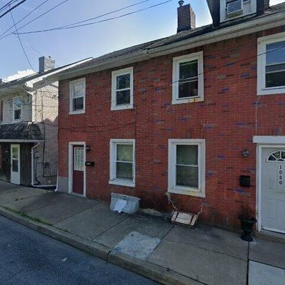 1016 Railroad St, Catasauqua, PA 18032