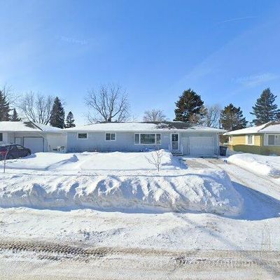 1019 S 17th St, Moorhead, MN 56560