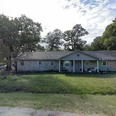 102 Cobb Dr, Joshua, TX 76058