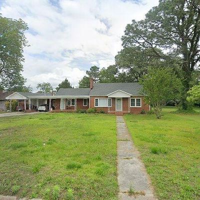 102 E Green St, Robersonville, NC 27871