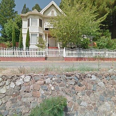 102 Pleasant St, Colfax, CA 95713