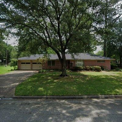 102 Post Oak Ln, Liberty, TX 77575