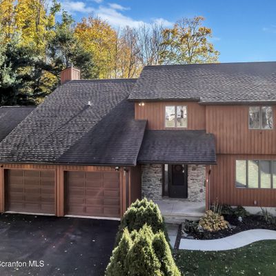 102 Sean Dr, South Abington Township, PA 18411