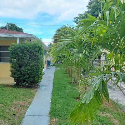 1020 S K St, Lake Worth Beach, FL 33460