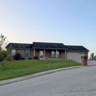 1025 Eagle Point Dr, Berea, KY 40403