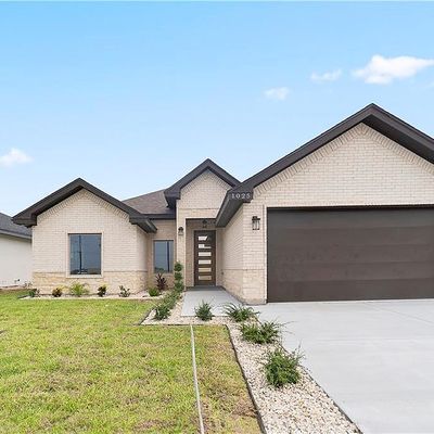 1025 W Cloud 9 Lane, Edinburg, TX 78541