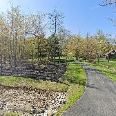 10260 Pinecrest Rd, Concord Township, OH 44077