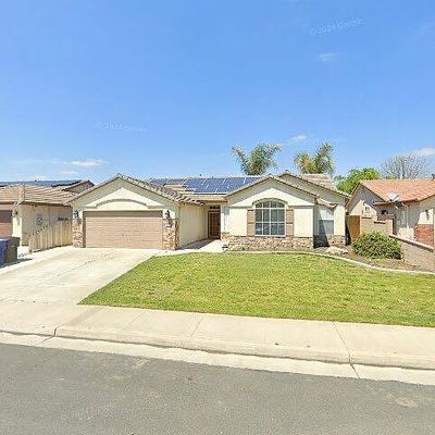 1028 W Sandstone Dr, Hanford, CA 93230