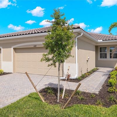 10289 Bonavie Cove Dr, Fort Myers, FL 33966